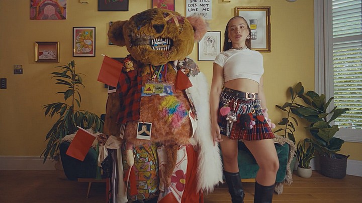 Ella Eyre - Space