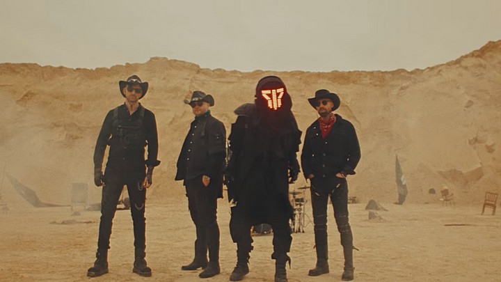 Smash Into Pieces - Villain