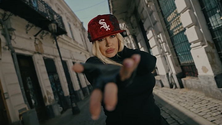 Anda Adam feat. Justin Str - Da Iubirea Mai Tare!